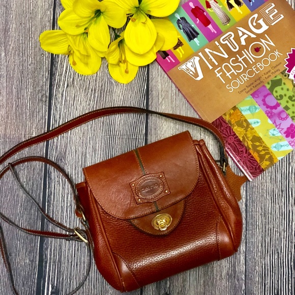 Vintage Handbags - $5 BUNDLE SALE 
Vintage purse